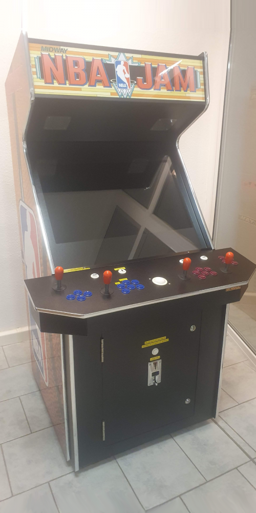Classic arcade machine - A008 "Four Players"